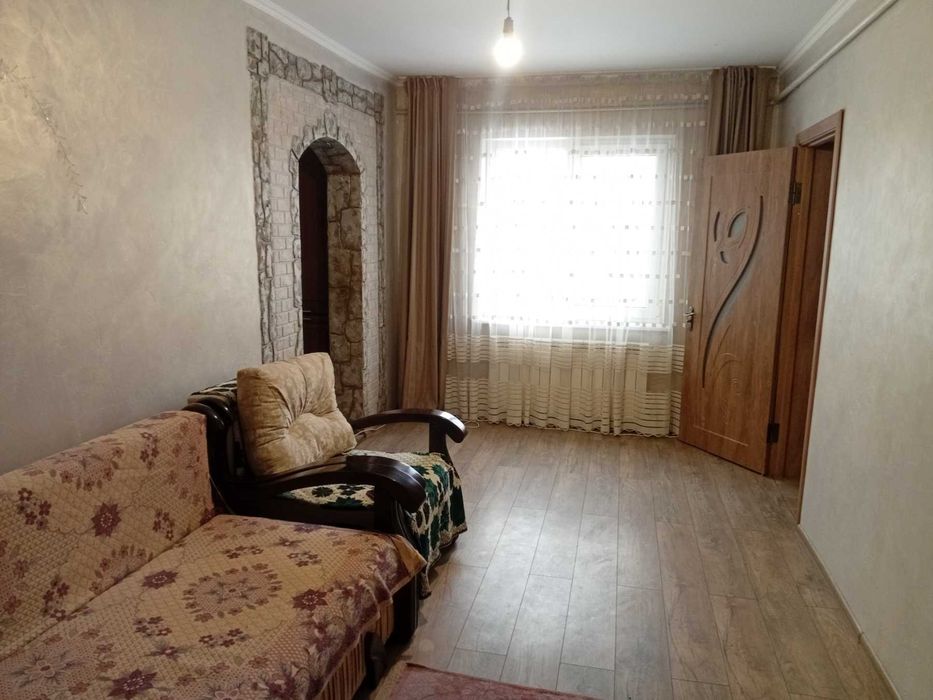 Продам 3-кімн. будинок 100м.кв. зі зручностями в центрі села Чагор