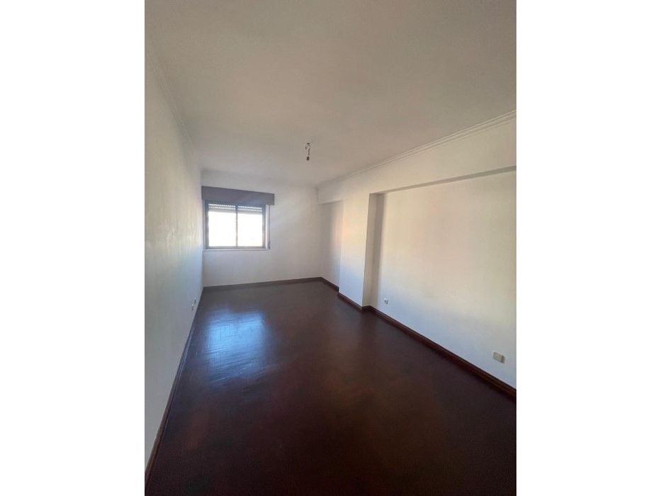 Apartamento espaçoso para arrendamento em São Marcos - Avenida do B...