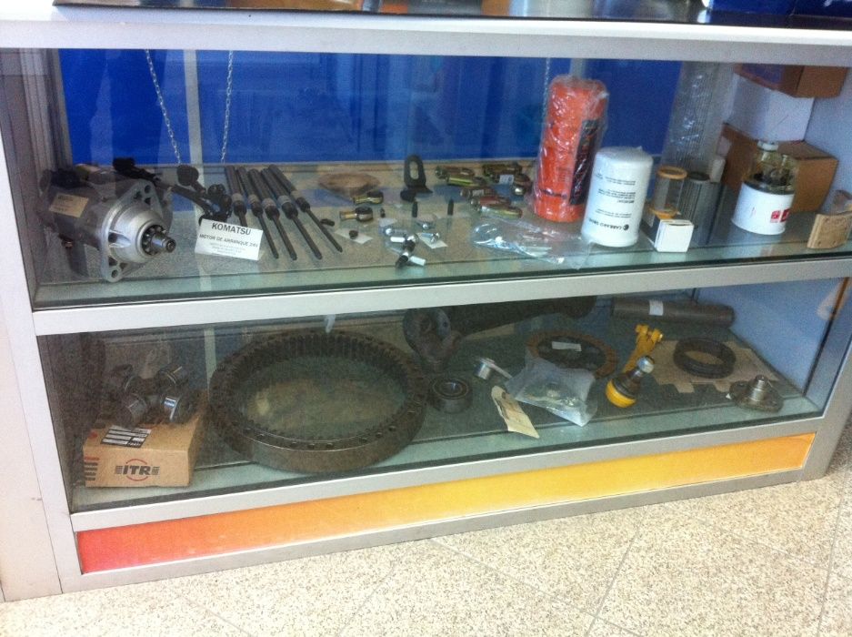 Peças -Komatsu , Caterpillar ,Manitou, ,Doosan,Bobcat,Hyundai,JCB