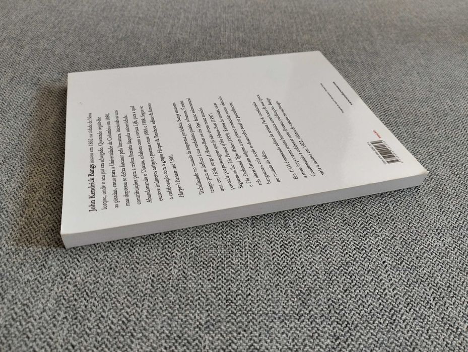Livro "A máquina de escrever encantada" de John Kendrick Bangs