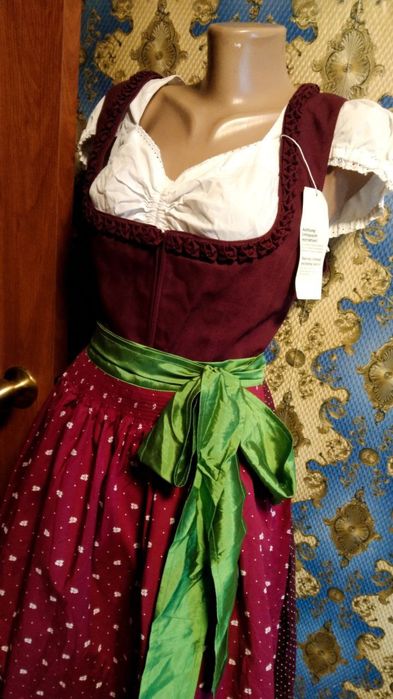 Платье баварское, размер 42 европейский.