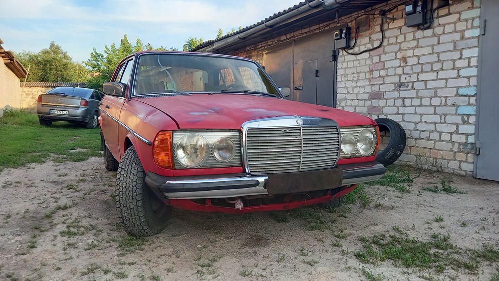 Продам мерседес 123