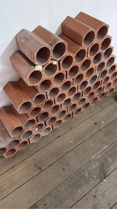 Garrafeira em tijolo