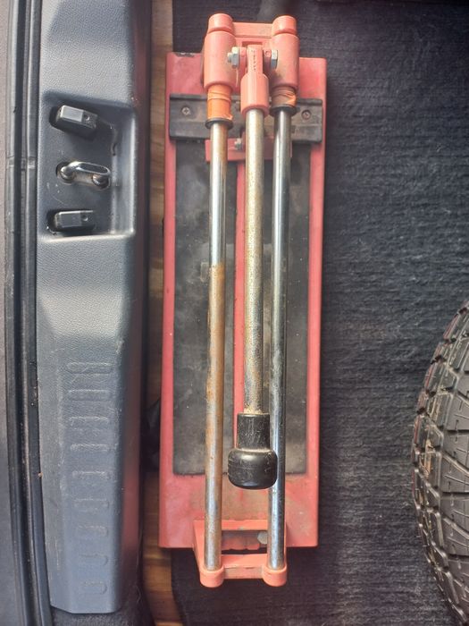 Urządzenie do cięcia płytek