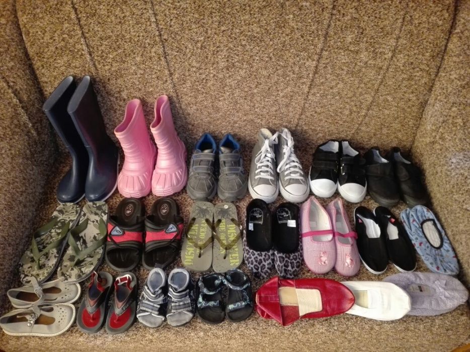 Обувь, кроссовки, кеды, мокасины, босоножки, чешки, тапки, вьетнамки