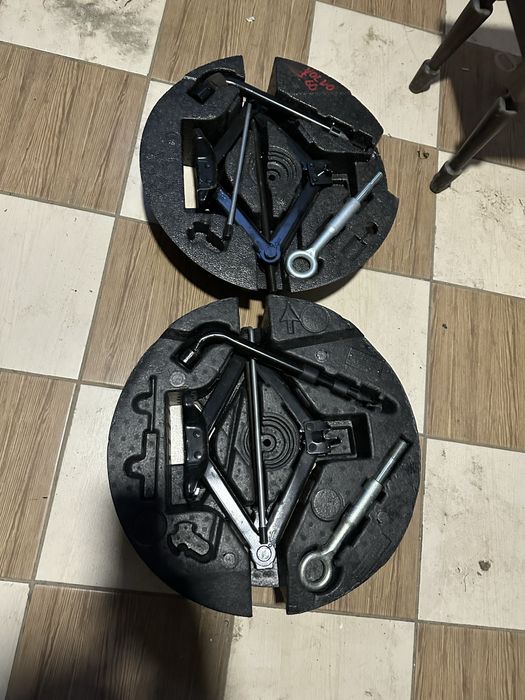 Домкрат volvo v60,s60