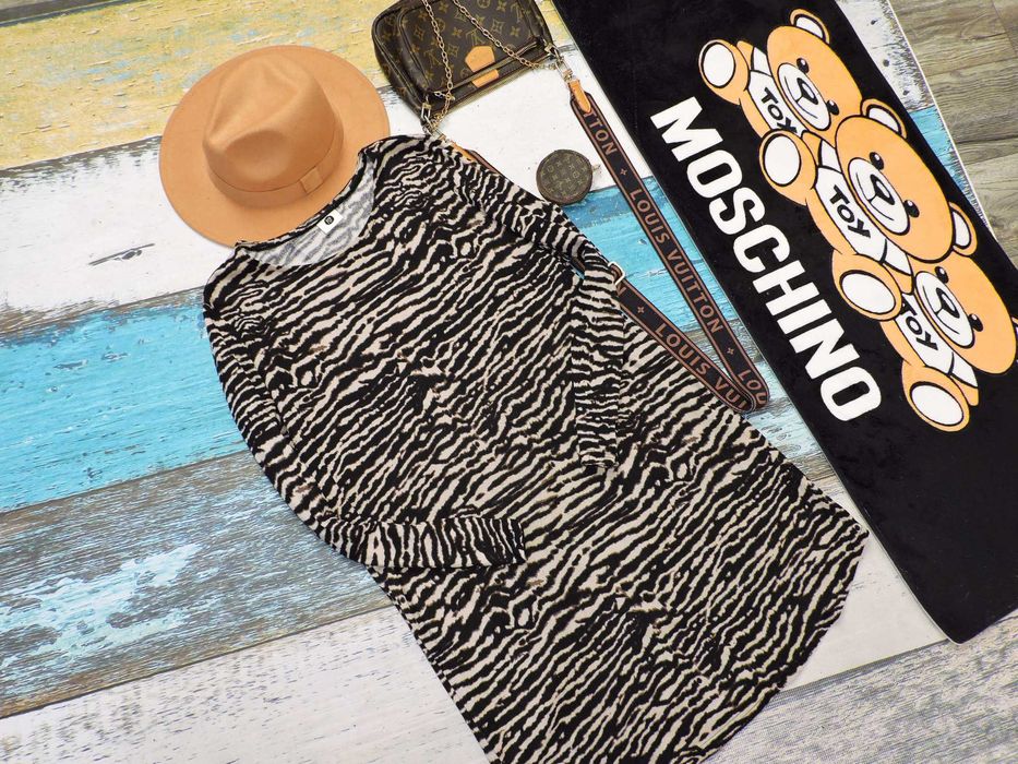 Peppercorn Sukienka dzianina zebra 40
