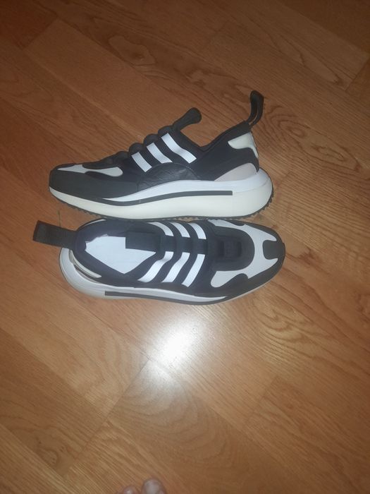 Adidas Qisan Cozy low-top sneakers