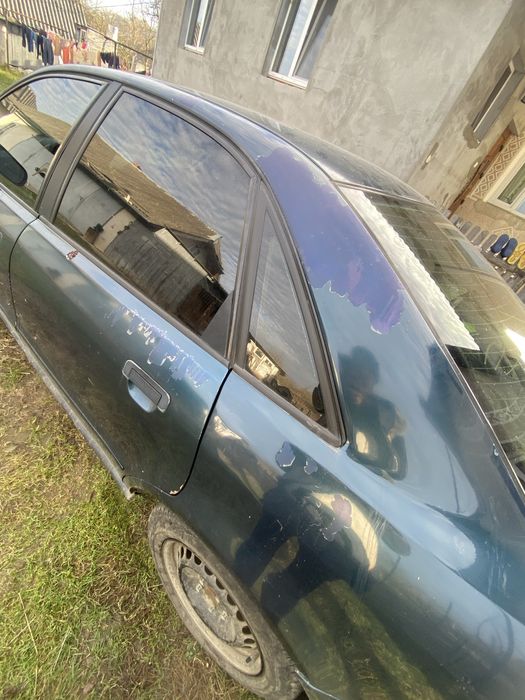 Продам Audi A4 B5 1.6