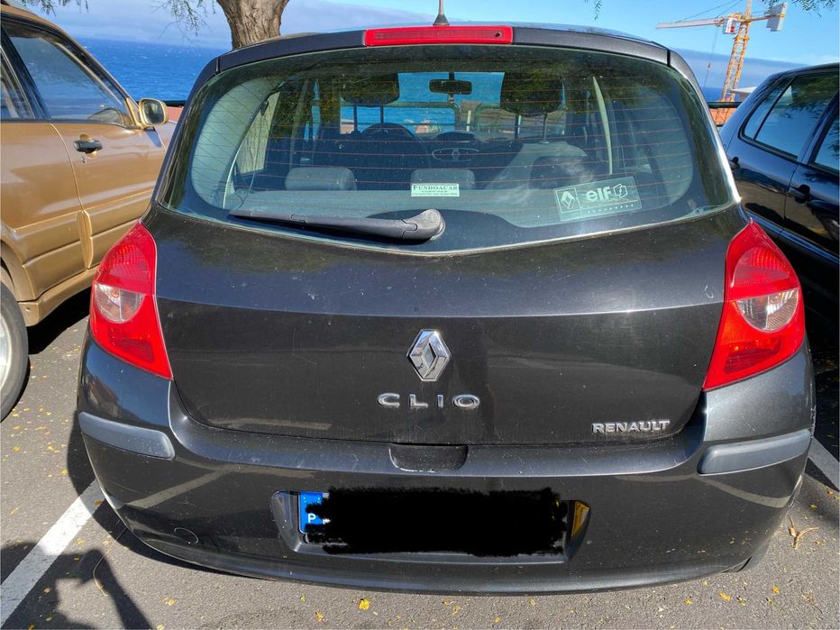 Alugar / Aluguer / Rent Carro Renault Clio - Funchal Madeira