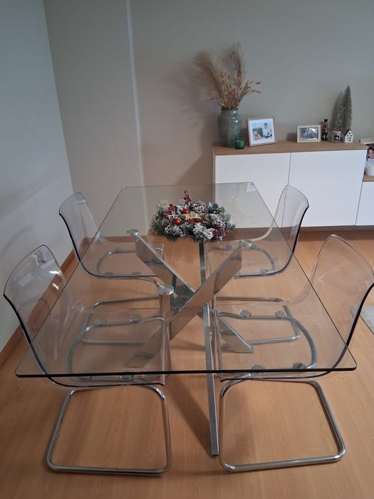 Mesa de Jantar em Vidro