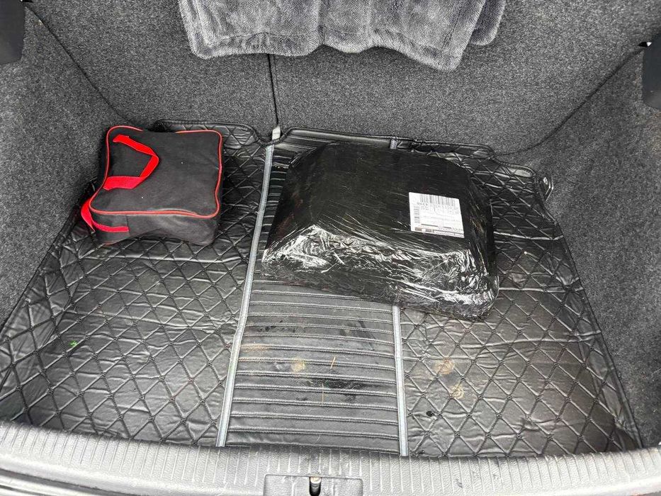 Продам Volkswagen Golf 5
