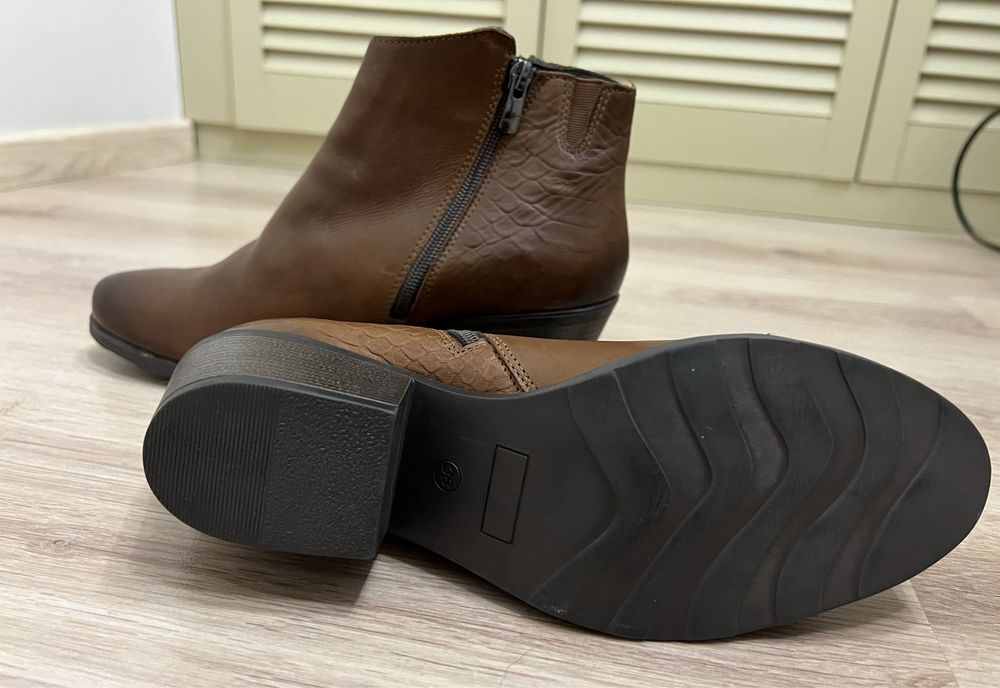 Ботинки козаки Lasocki