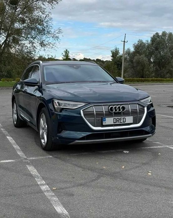 Audi e-tron 2019 Quattro 408 к.с., максимальна комплектація