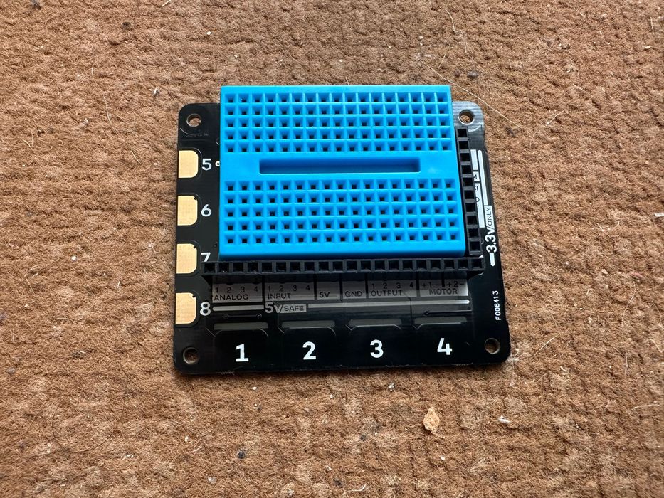 Плати розширення для міні ПК Raspberry Pi такі як Explorer і Sense HAT