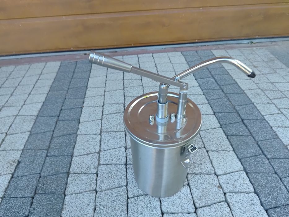 Podajnik dozownik aplikator