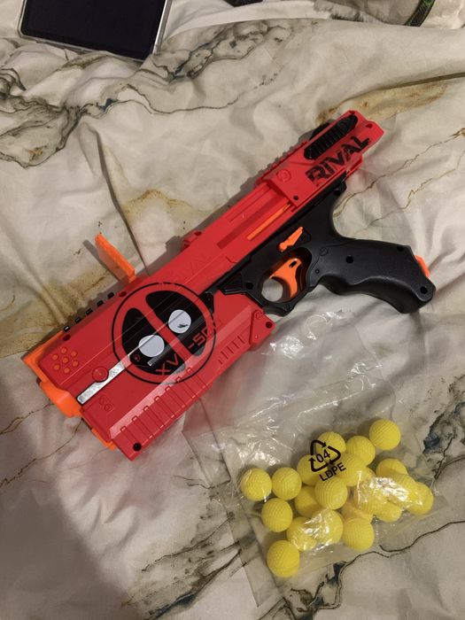 Бластер пистолет Nerf x Hot Wheels Marvel
