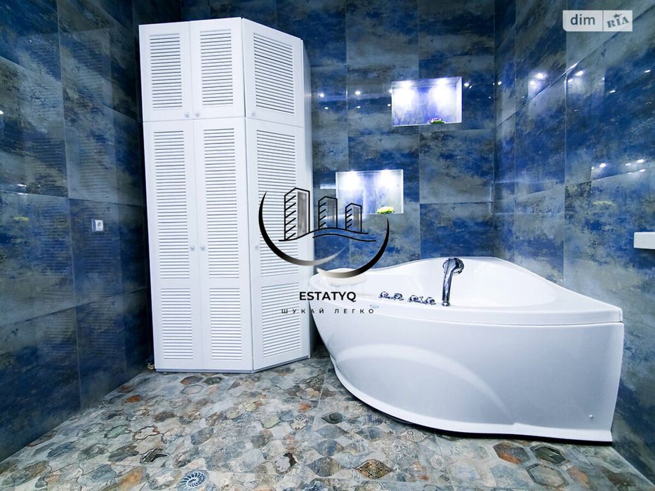 Здам 5 кімнатні апартаменти, Центр