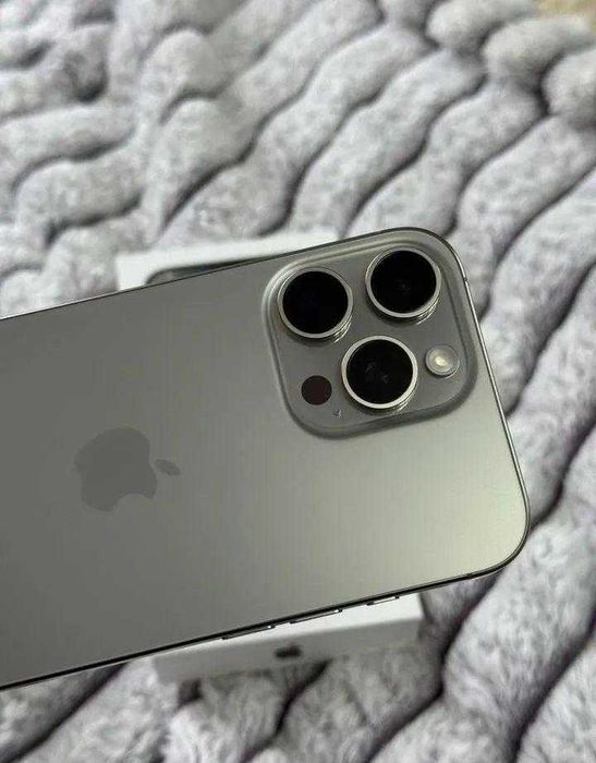 iPhone 16 Pro Max, 256 ГБ