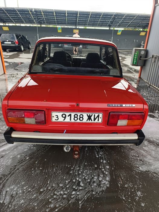 Ваз 2105 рік 1990