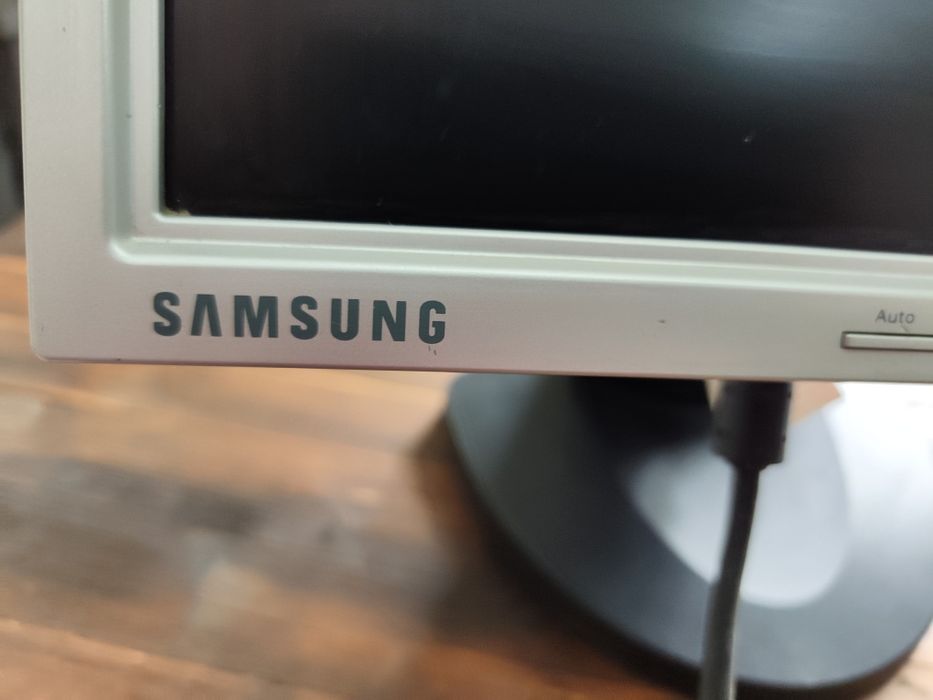 Monitor Samsung SyncMaster 151N