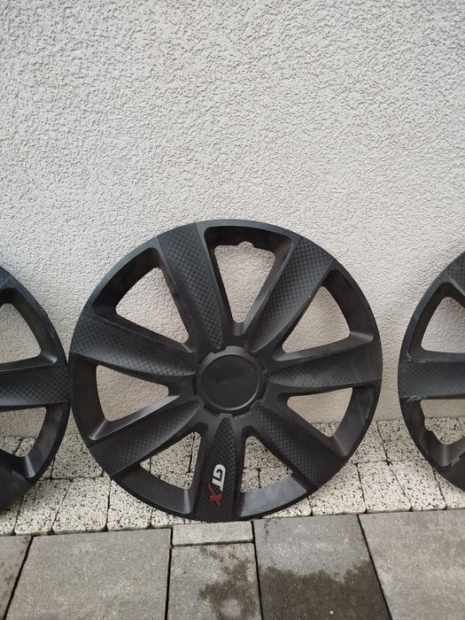 Oddam za darmo kołpaki samochodowe 16"