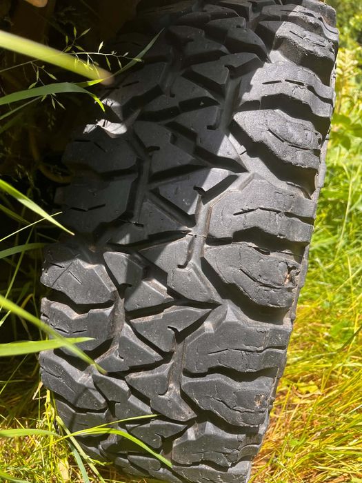 Opony terenowe 235/60 r16