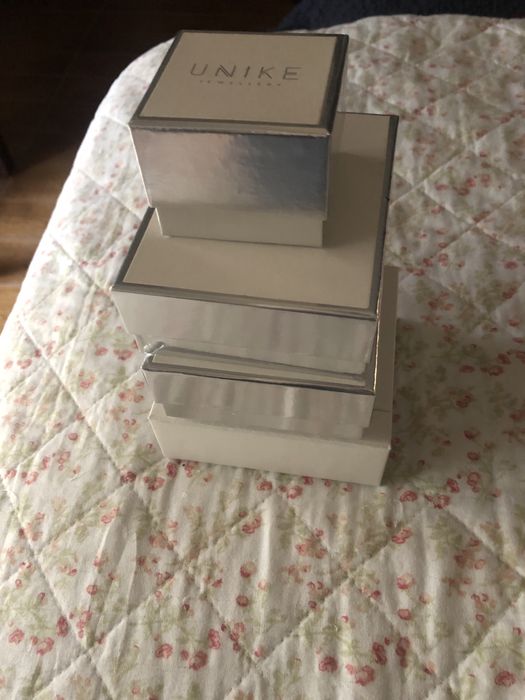 Gift Boxes for Various Occasions64740193218562121