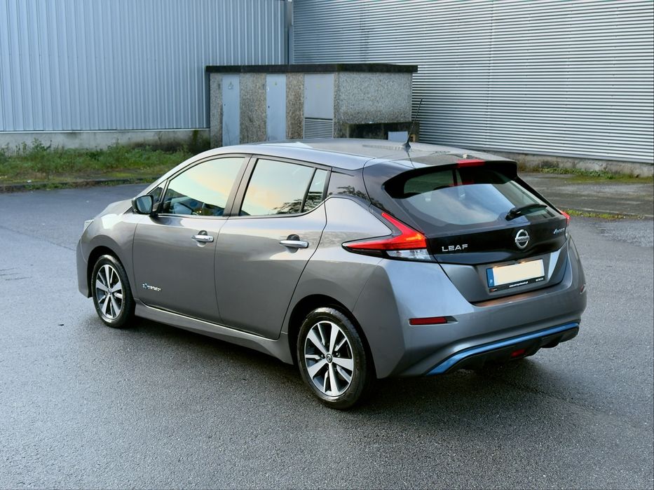 Nissan Leaf Acenta 40KWH Nacional IVA dedutivel