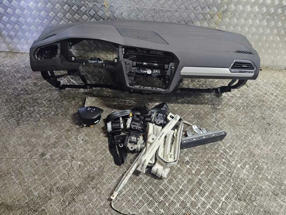 Торпеда консоль VW Tiguan II III USA EU Разборка тігуан