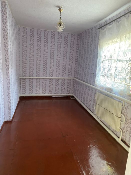 Продам цегляний будинок