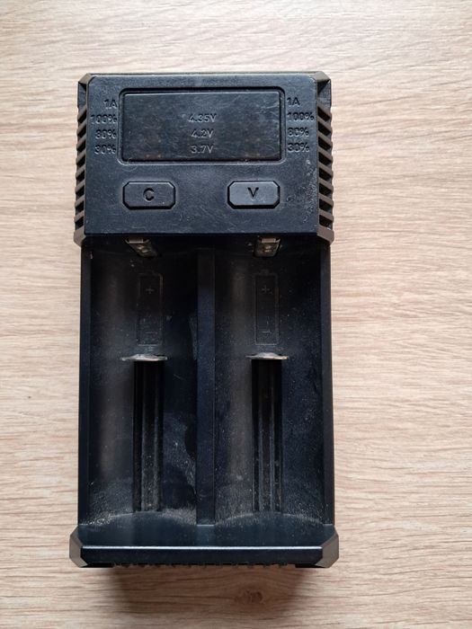 Ładowarka do Akumulatorów Nitecore i2 New