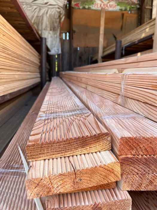 Терасна дошка із модрини: рифлена та палубна, довжина 3-4м