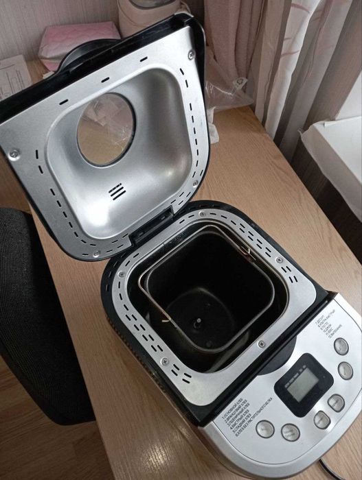 Хлібопічка Saturn ST-EC 7778 - Хлебопечка Saturn  ST-EC 7778