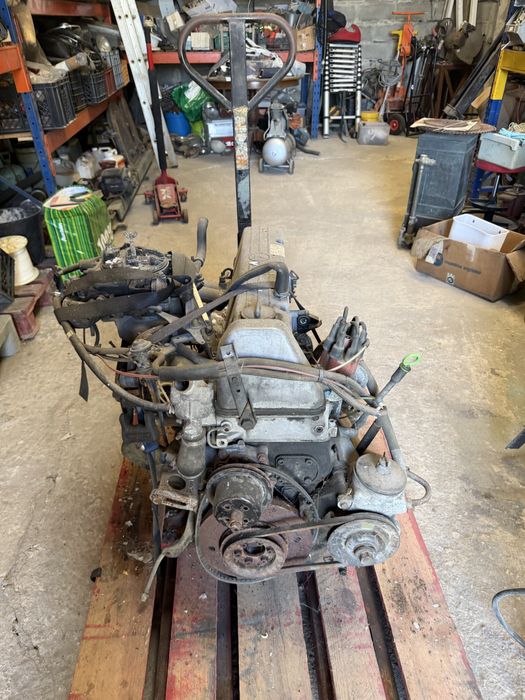 Motor mercedes 250 w123