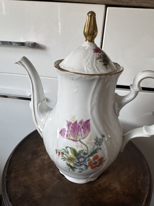 Dzbanek porcelanowy antyk fo kolekcji