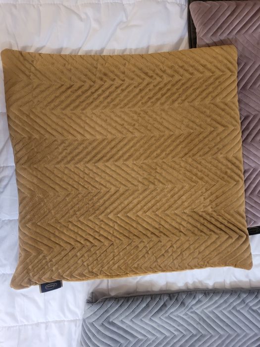 Welurowe  poszewki na poduszki