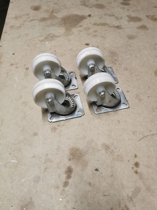 4 rodas de 11cm de altura