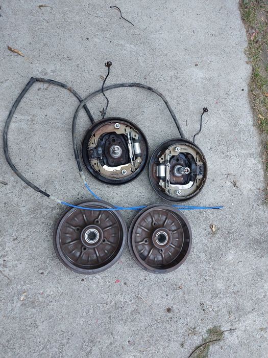 Belka bębny peugeot 207 citroen c3 208 okładziny bosch linki osłony