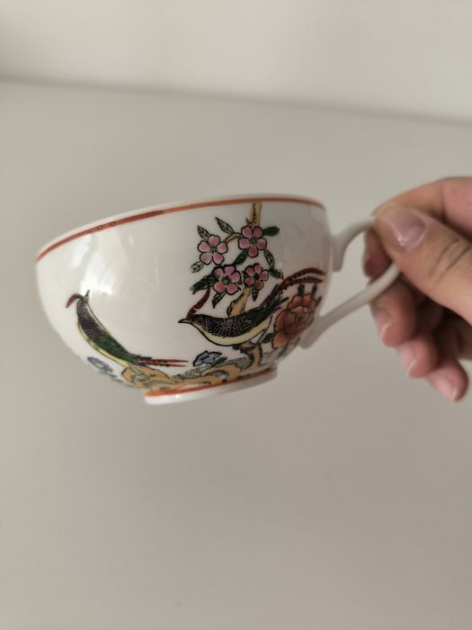 Loiça e artigos decorativos