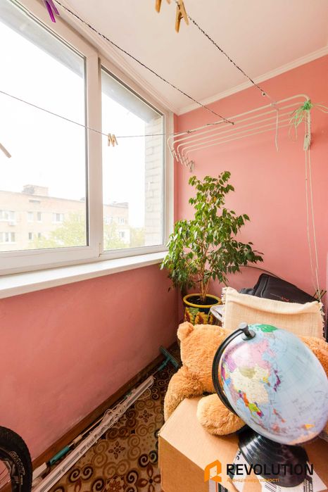 Без комісії. Продаж 3кім. квартири з ремонтом біля метро Васильківська. Ваучер, дмж, Голосіївський район