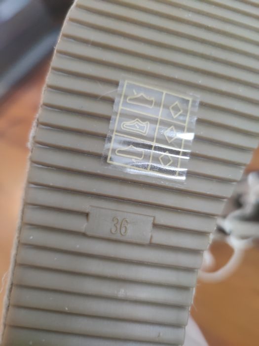 Sandały wiązane kayla