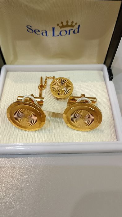 Вінтажні запонки.Комплект  " Міс'є Золотий лорд" для нареченого
