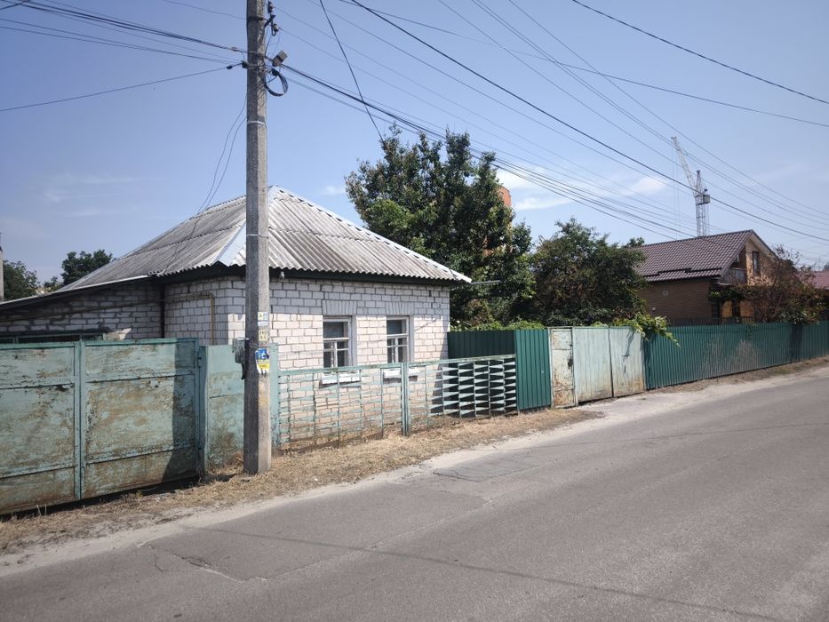 Продам будинок з ділянкою Бровари