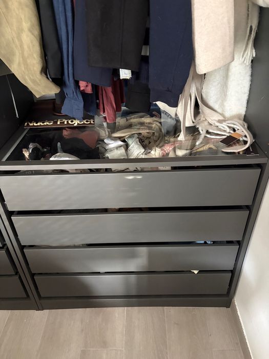 Roupeiro PAX Ikea - 1 ano de uso