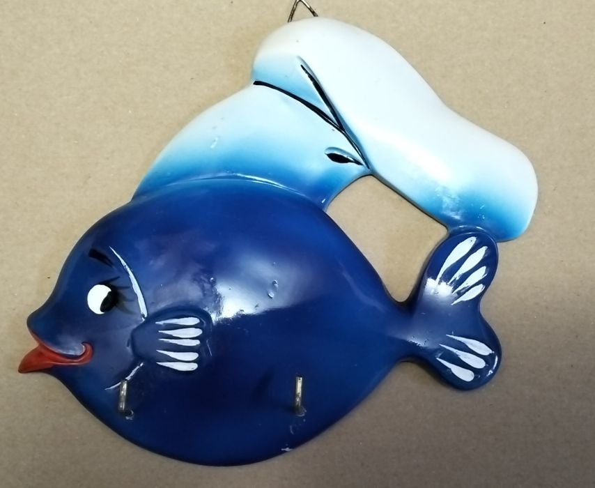 Antiga Estatueta em marfinite (chaveiro). (ver desconto no texto)