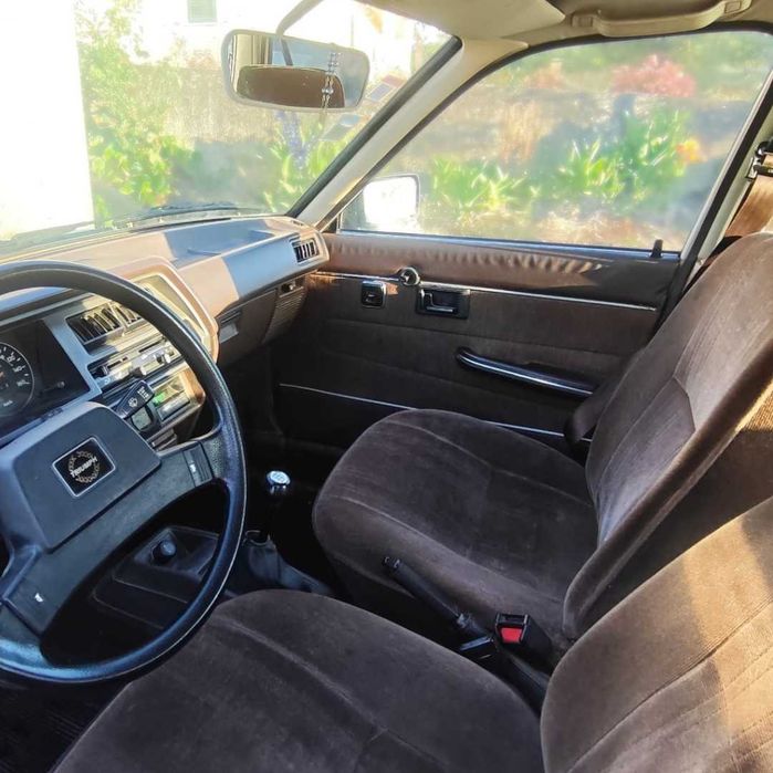 Triumph Acclaim HLS