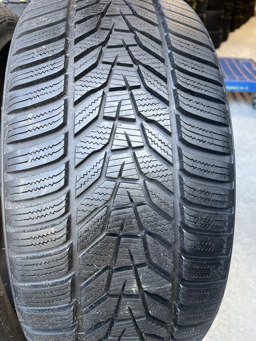 #Opony Hankook Icept evo3 235/40/19 para