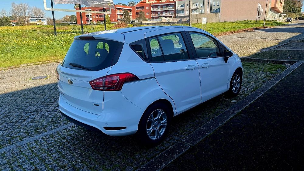 Ford B-Max 1.0 125 Cvs Possiblidade de Crédito