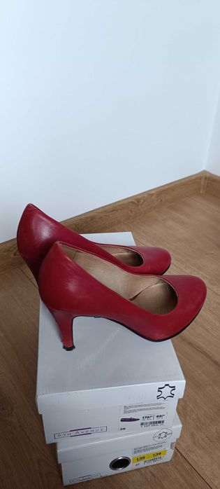 Czerwone szpilki r.37